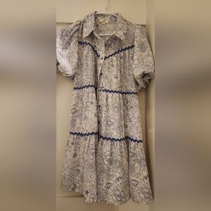 Floral Blue and White Button-Up Blouse